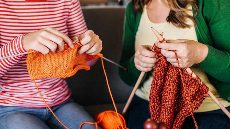 knitting class